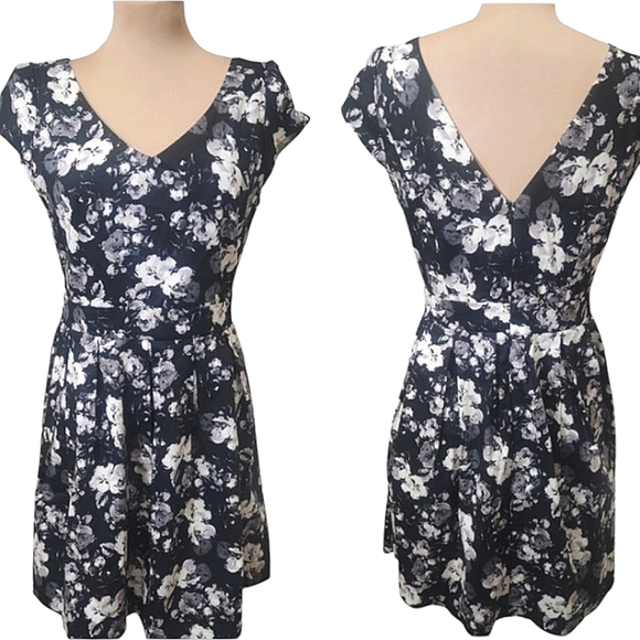 IXIA🔖NWT! Black & White Floral Print Retro 1950s Fit & Flare Dress - Size L - Picture 3 of 14